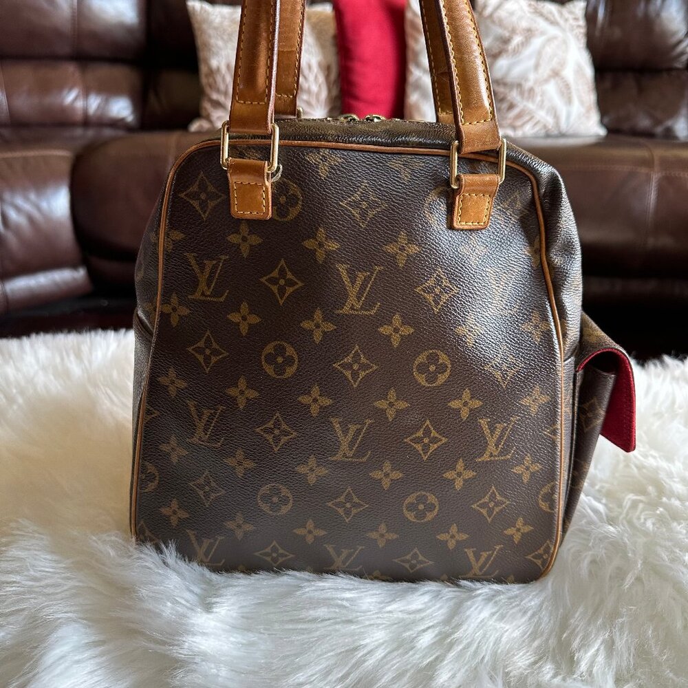 ❌SOLD❌Authentic Louis Vuitton Monogram Excentri Cite Tote Bag - Picture 8 of 17